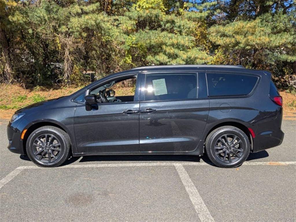 Certified 2020 Chrysler Pacifica Launch Edition Minivan/Van