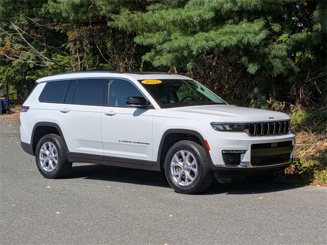 2022 Jeep Grand Cherokee Limited photo 3