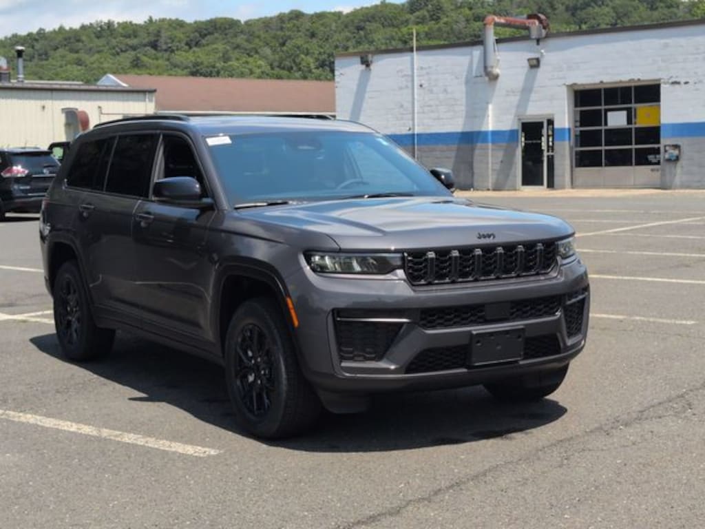 New 2026 Jeep Grand Cherokee L Laredo Sport Utility