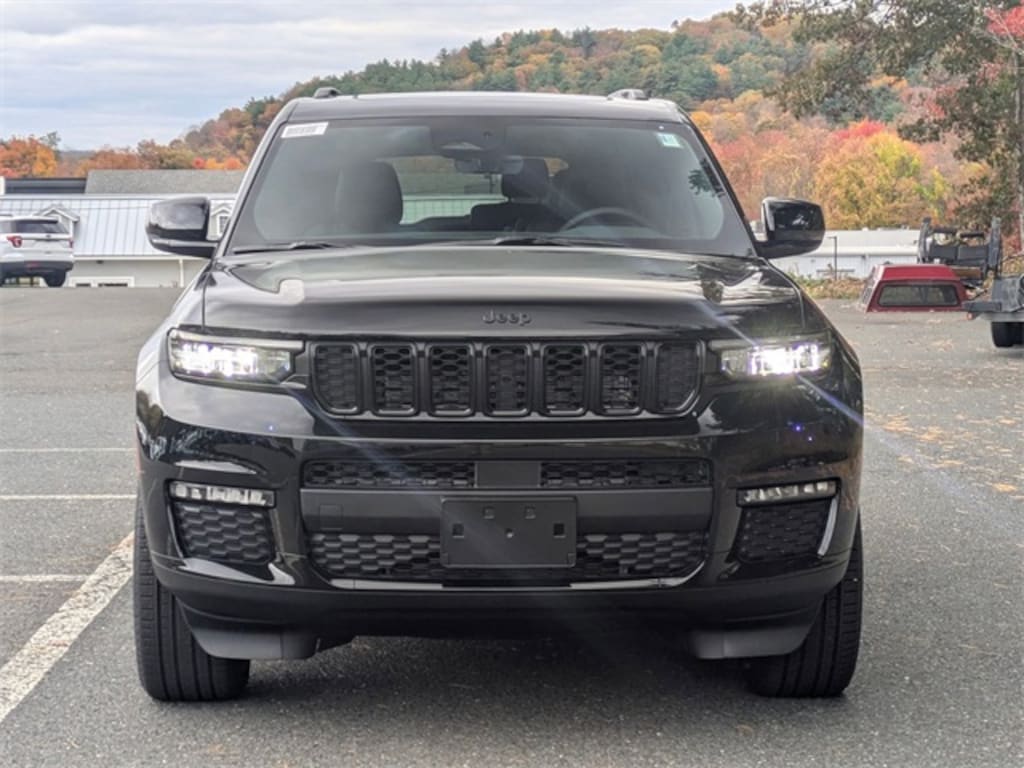 New 2025 Jeep Grand Cherokee L Limited Sport Utility