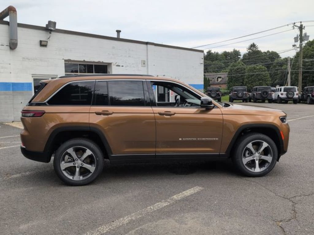 New 2026 Jeep Grand Cherokee Limited Sport Utility