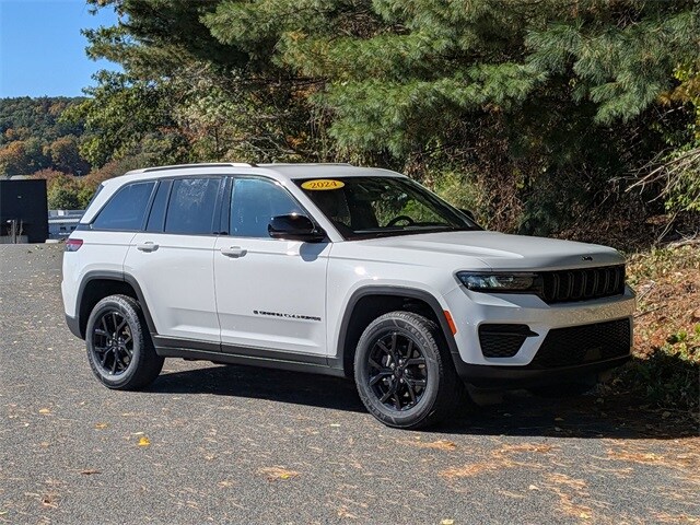 2024 Jeep Grand Cherokee Altitude X photo 2