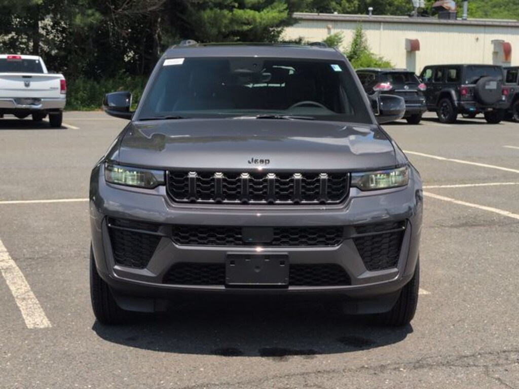 New 2026 Jeep Grand Cherokee L Laredo Sport Utility