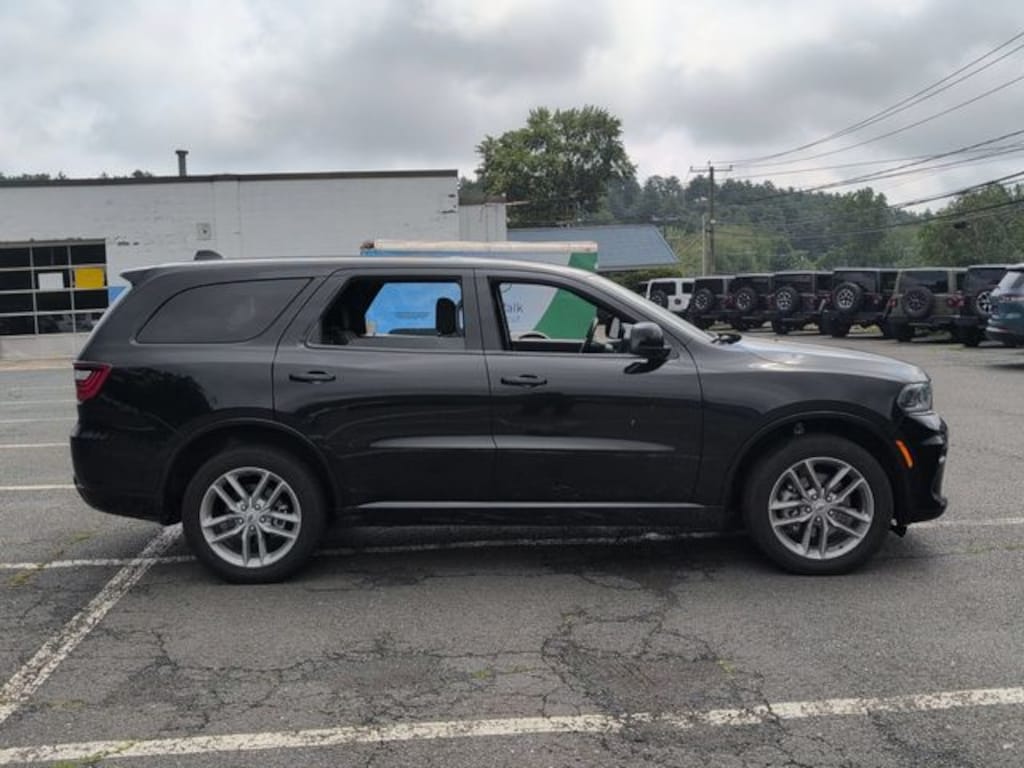 Certified 2025 Dodge Durango GT SUV