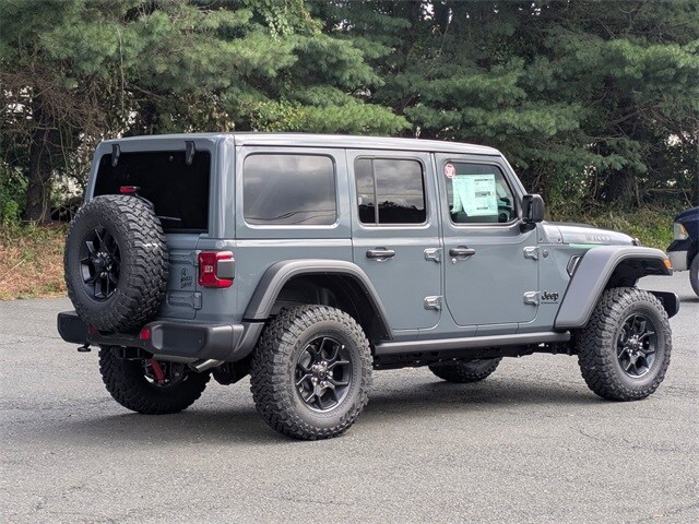 2025 Jeep Wrangler Sport photo 3