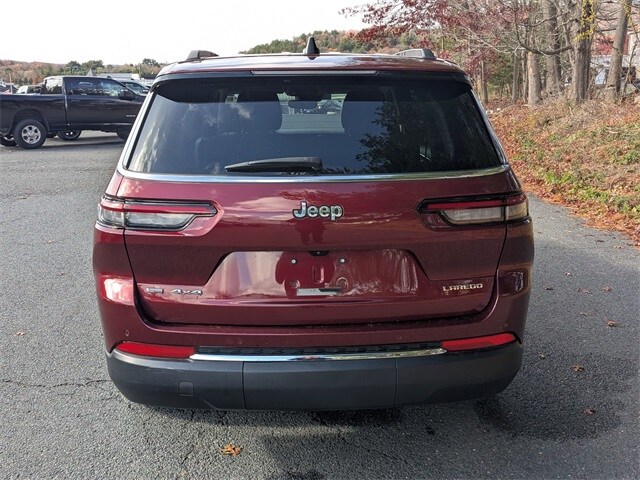 2023 Jeep Grand Cherokee Laredo photo 4