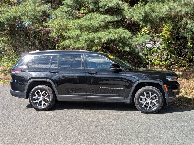 2024 Jeep Grand Cherokee Limited photo 4