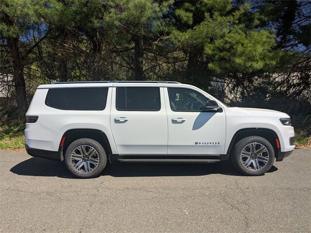 2025 Jeep Wagoneer L Base photo 4