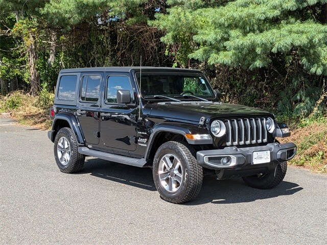 2020 Jeep Wrangler Unlimited Sahara photo 2