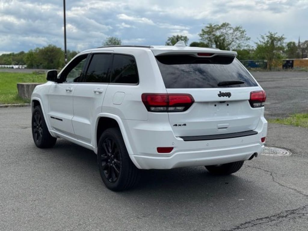 Used 2021 Jeep Grand Cherokee Laredo X SUV