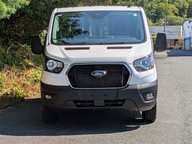 2024 Ford Transit photo 2