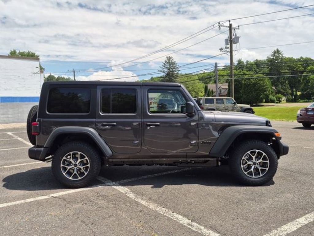 New 2026 Jeep Wrangler Sport Sport Utility