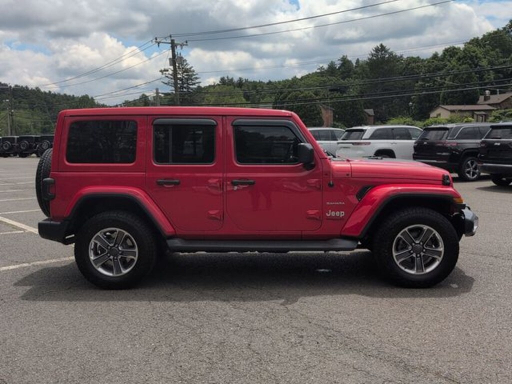 Used 2021 Jeep Wrangler Unlimited Sahara SUV