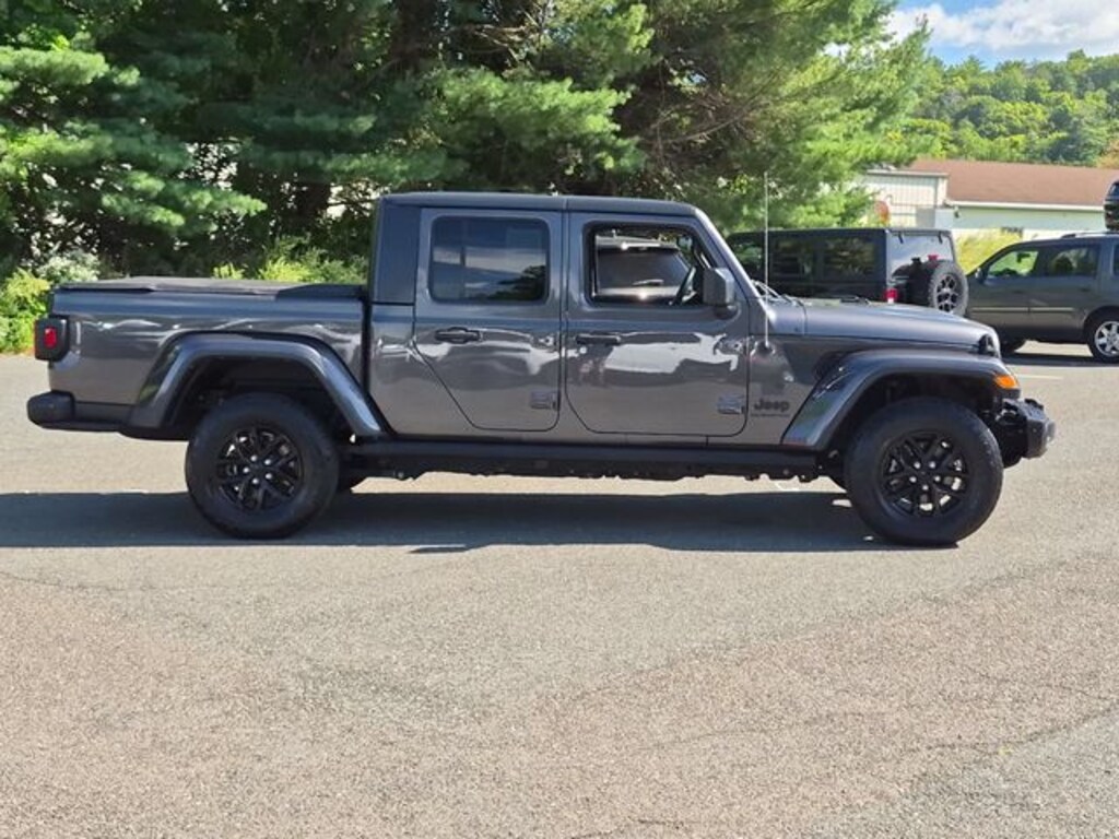 Certified 2023 Jeep Gladiator Truck