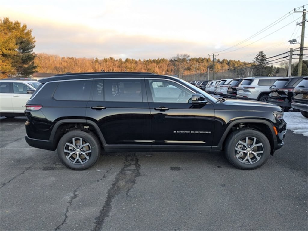 New 2025 Jeep Grand Cherokee L Limited Sport Utility