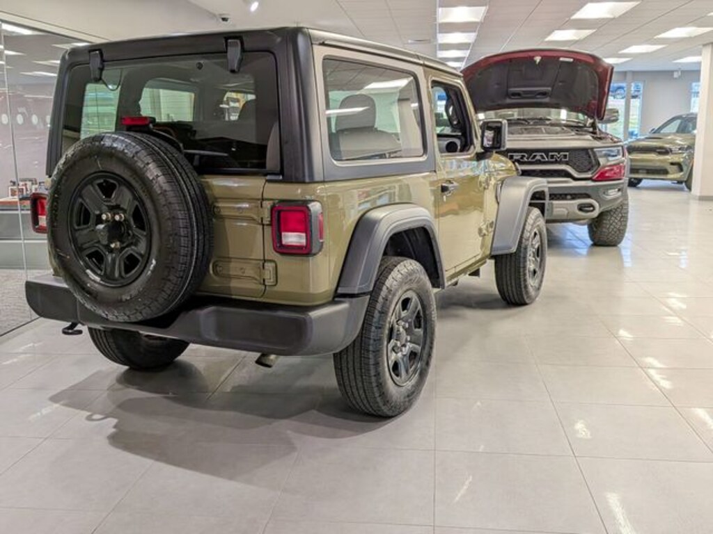 Used 2025 Jeep Wrangler Sport SUV