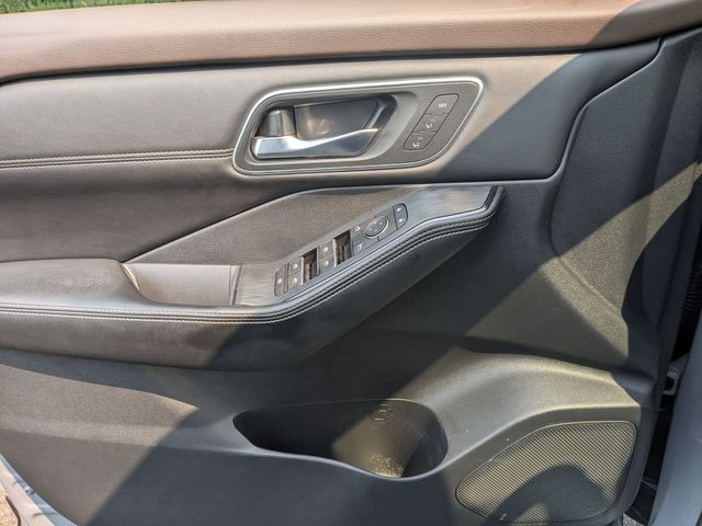 2023 Nissan Rogue Platinum - Photo 11