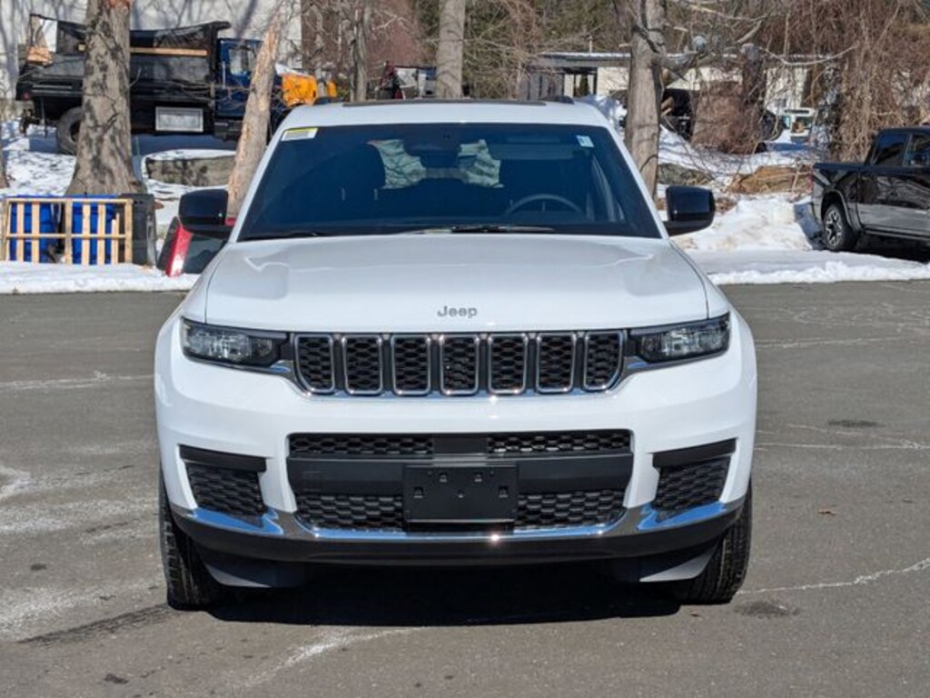 New 2026 Jeep Grand Cherokee L Laredo Sport Utility
