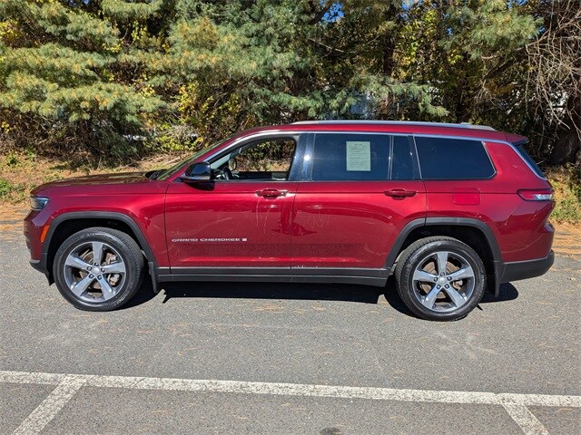 2021 Jeep Grand Cherokee Limited photo 2