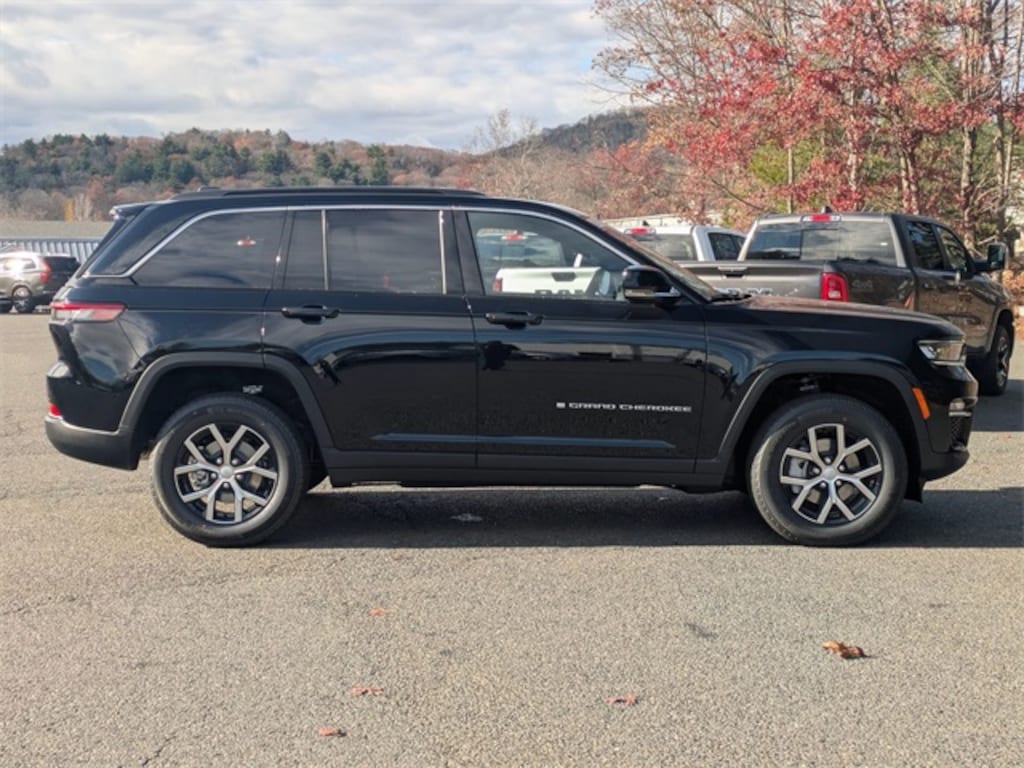 New 2025 Jeep Grand Cherokee Limited Sport Utility
