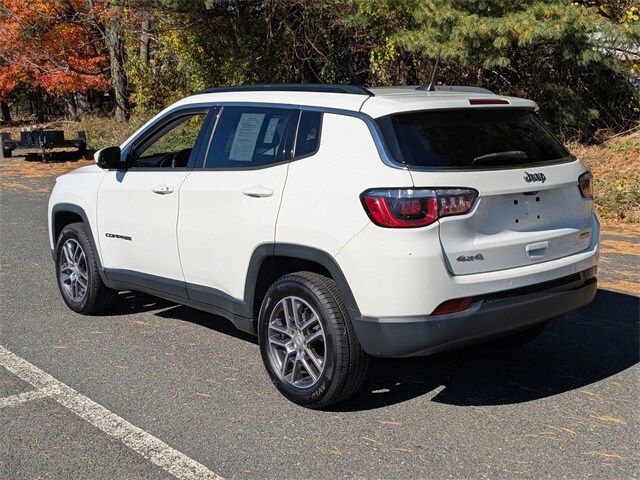 2018 Jeep Compass Latitude photo 2