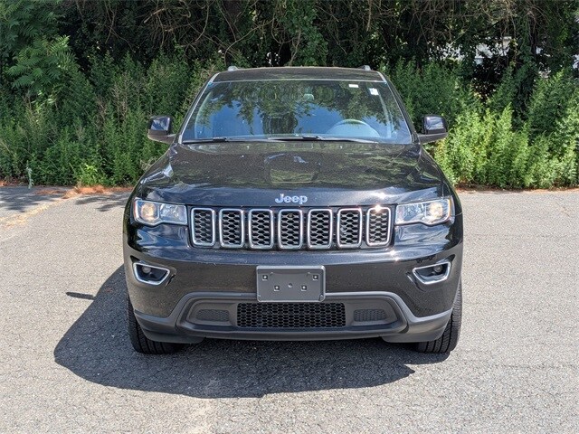 2021 Jeep Grand Cherokee Laredo E photo 2