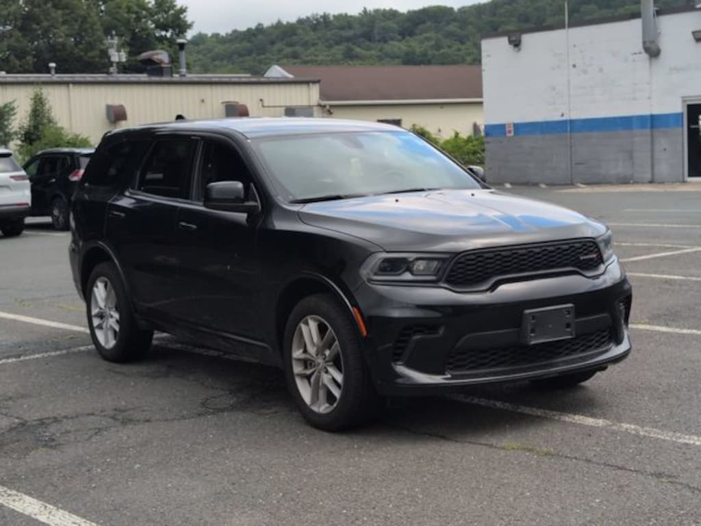 Certified 2025 Dodge Durango GT SUV