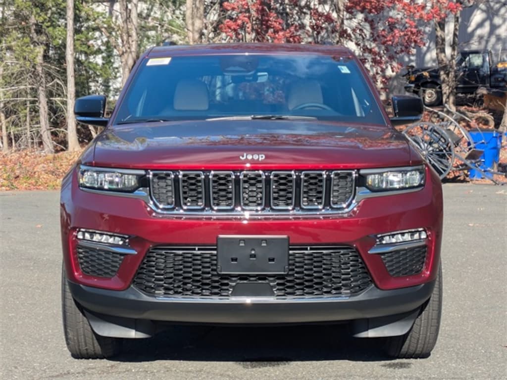 New 2025 Jeep Grand Cherokee Limited Sport Utility