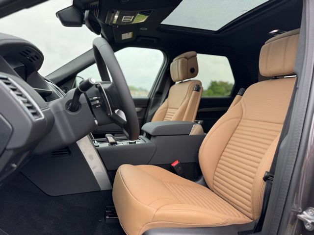 2025 Land Rover Discovery Dynamic SE - Photo 14
