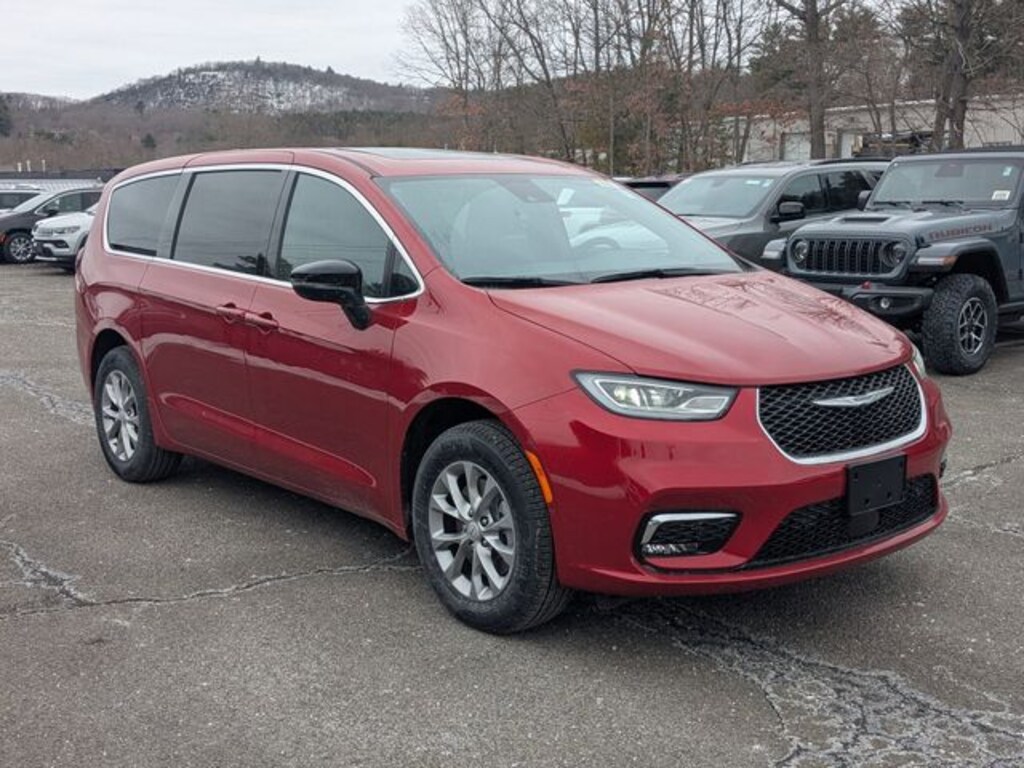 New 2026 Chrysler Pacifica Limited Passenger Van