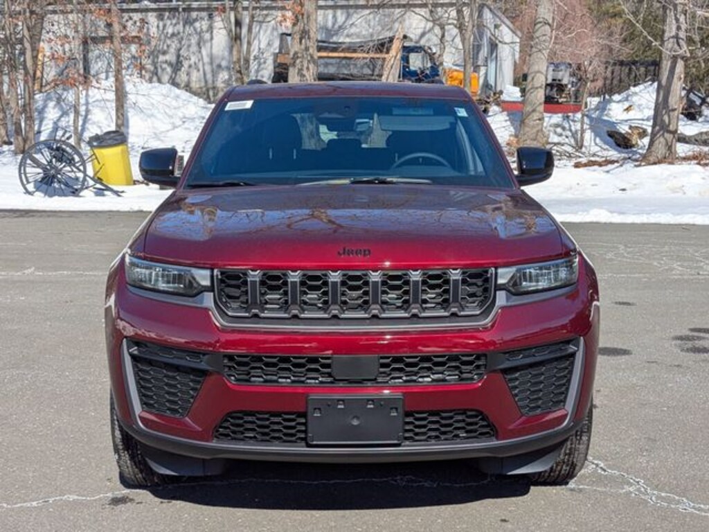 New 2026 Jeep Grand Cherokee Laredo Sport Utility