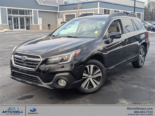 2018 Subaru Outback Limited's photo
