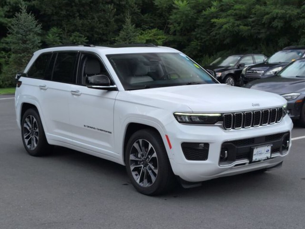 Used 2023 Jeep Grand Cherokee Overland SUV