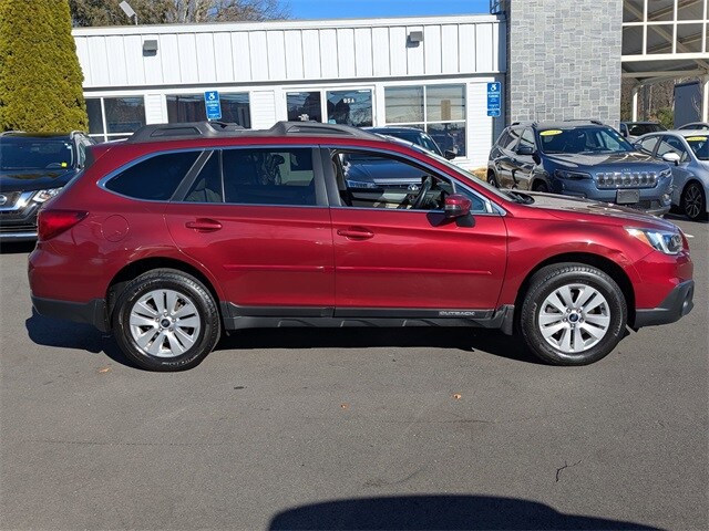 2016 Subaru Outback 2.5i Premium photo 3