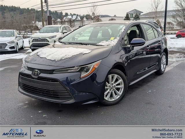 2024 Toyota Corolla LE's photo