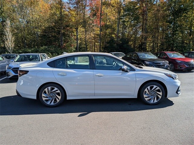 2025 Subaru Legacy Touring XT photo 4