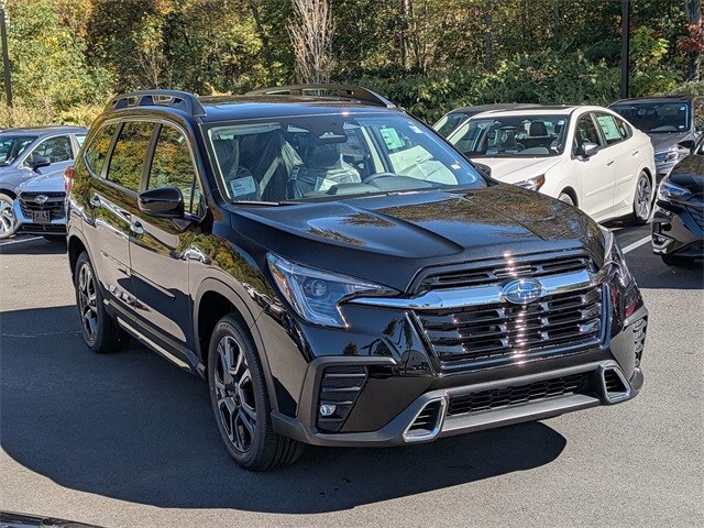 2025 Subaru Ascent Touring photo 2