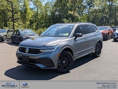 Used 2022 Volkswagen Tiguan 2.0T SE R-Line Black SUV for Sale in Simsbury, CT