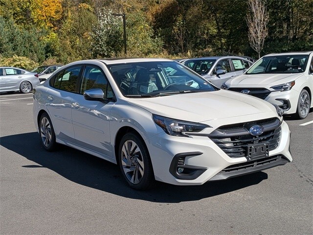 2025 Subaru Legacy Touring XT photo 3