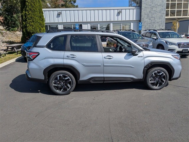 2025 Subaru Forester Limited photo 4