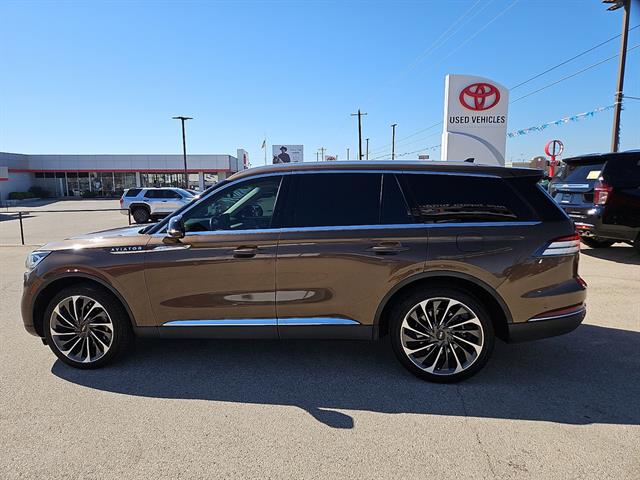 2022 Lincoln Aviator Reserve photo 2