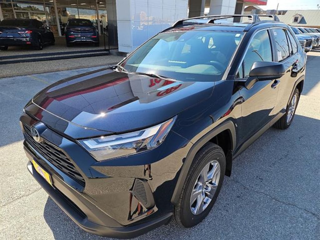New 2025 Toyota RAV4 Hybrid LE SUV