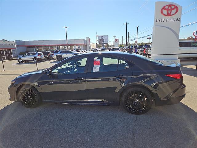 2026 Toyota Camry SE photo 2