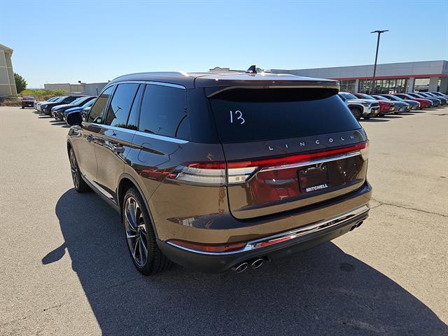 2022 Lincoln Aviator Reserve photo 3