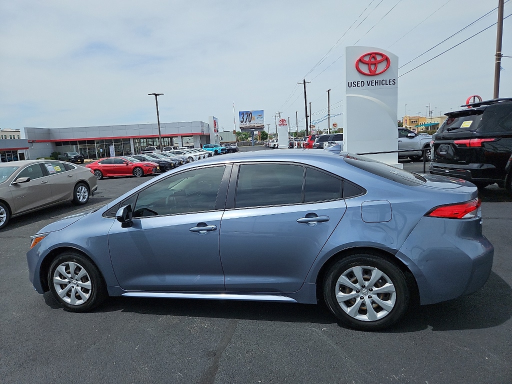 Used 2021 Toyota Corolla LE Sedan