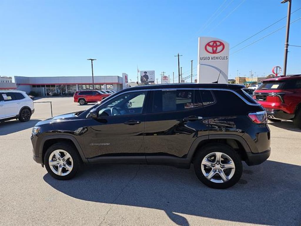 Used 2024 Jeep Compass Sport SUV