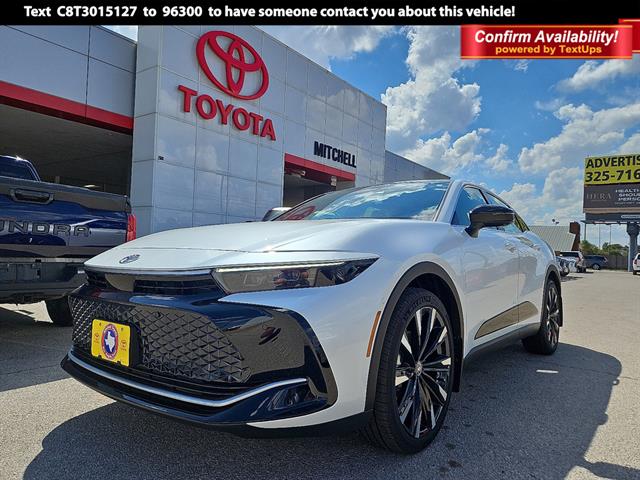 2026 Toyota Crown Platinum's photo