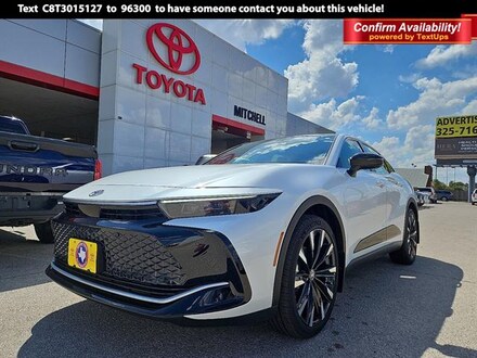 2026 Toyota Crown Platinum Sedan