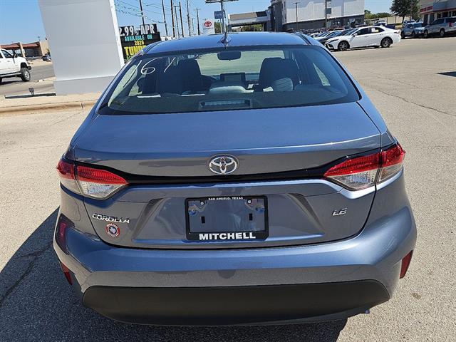2026 Toyota Corolla LE photo 3