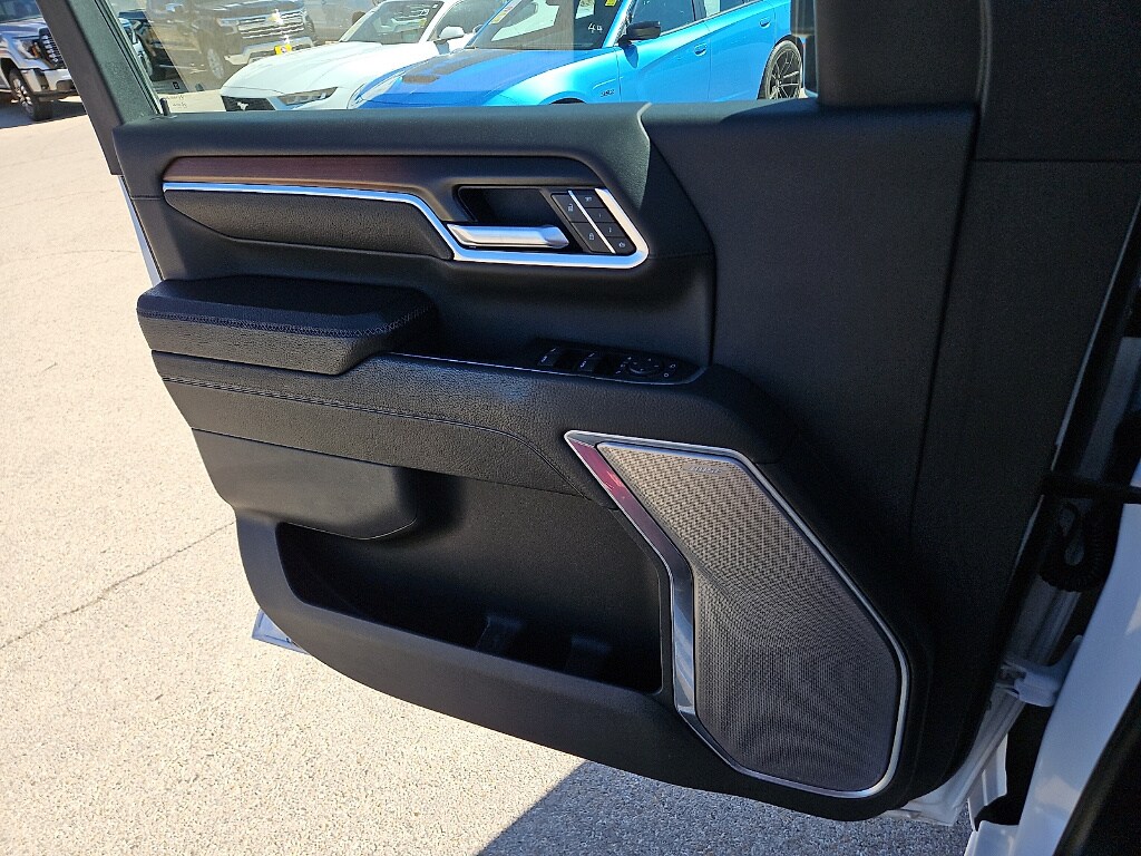 2025 GMC Sierra 3500HD Denali - Photo 13